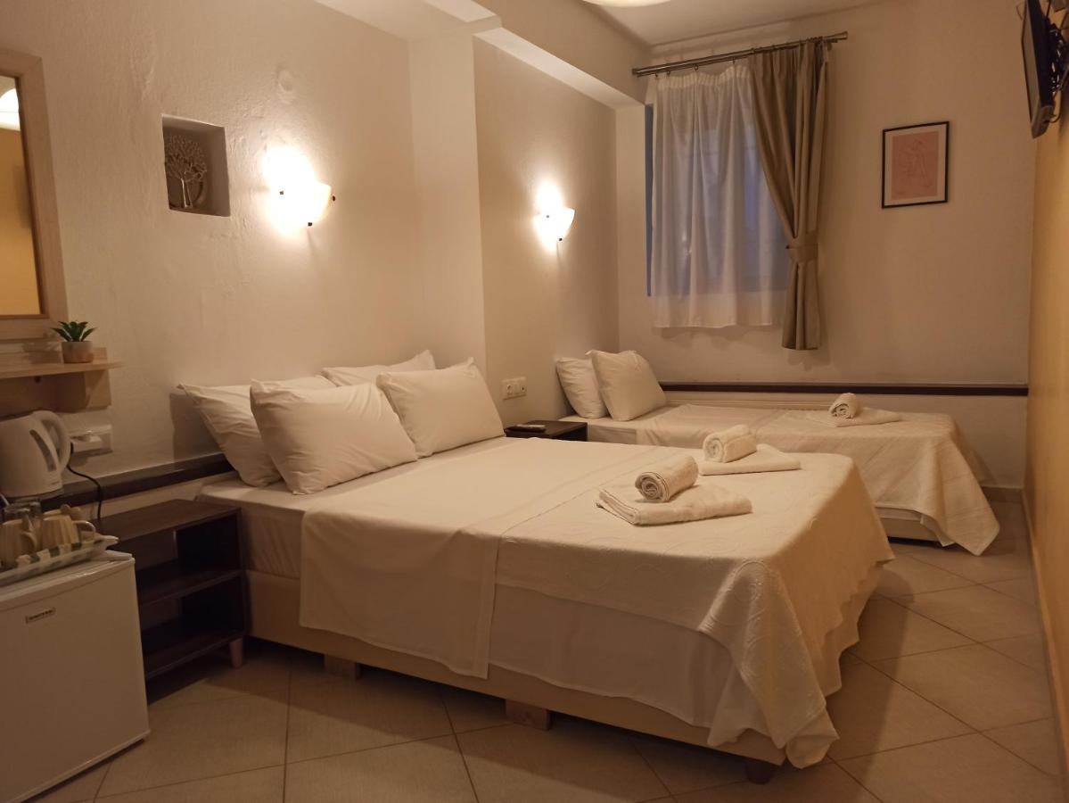 To Agioklima Hotel Янина Екстериор снимка