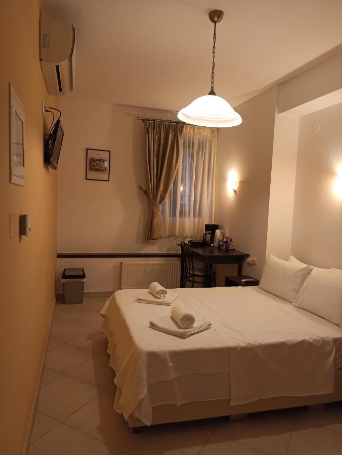 To Agioklima Hotel Янина Екстериор снимка