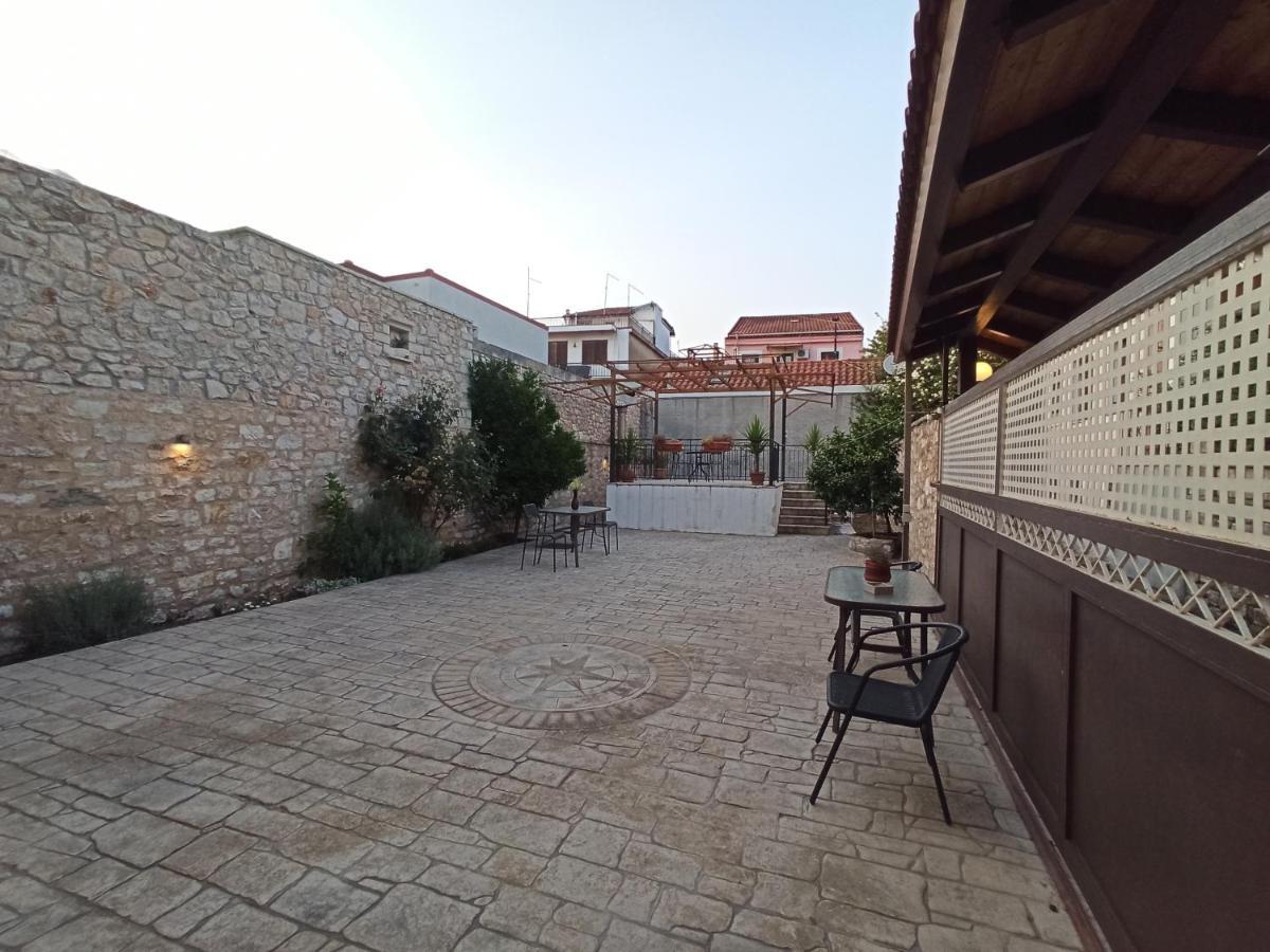 To Agioklima Hotel Янина Екстериор снимка