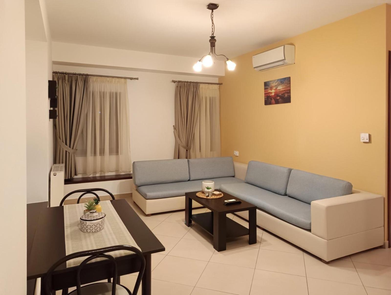 To Agioklima Hotel Янина Екстериор снимка